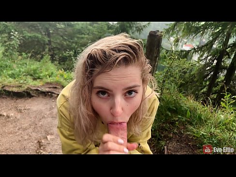 ❤️ Jente svelger cum etter en offentlig blowjob - Eva Elfi ❤️ Supersex på porno no.porngifmag.ru ☑
